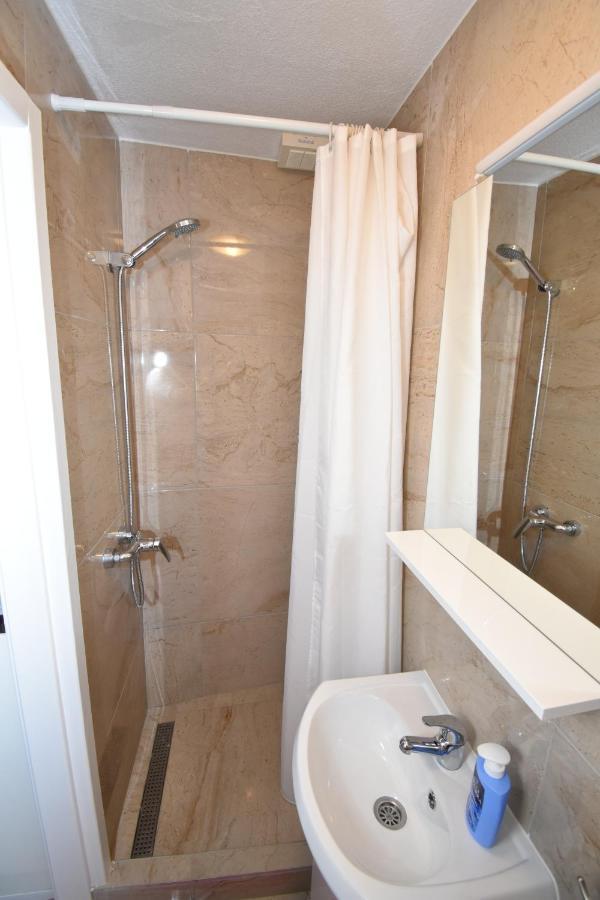 Mihaela Apartment